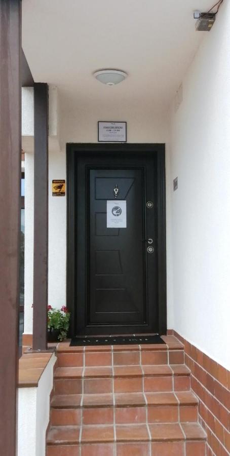 La Piazza Hotel Shumen Exteriör bild